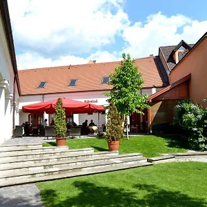hotellátogatás
